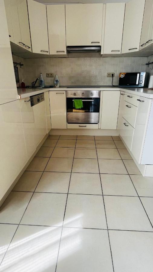 Apartment Hurka - 15 Min Do Centra, Garaz Prague Ngoại thất bức ảnh