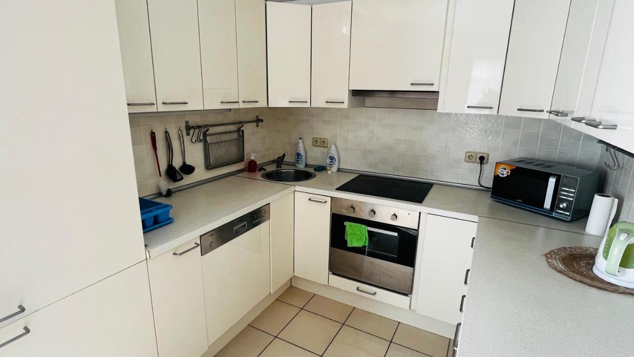 Apartment Hurka - 15 Min Do Centra, Garaz Prague Ngoại thất bức ảnh